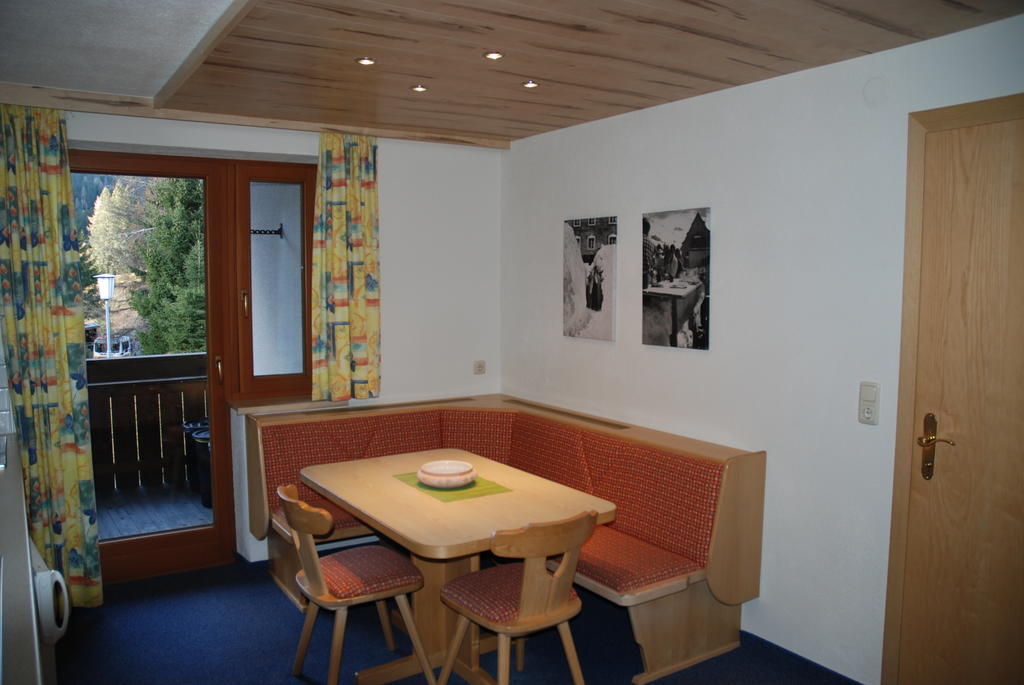 Haus Saumspitz Apartment Sankt Anton am Arlberg Exterior photo
